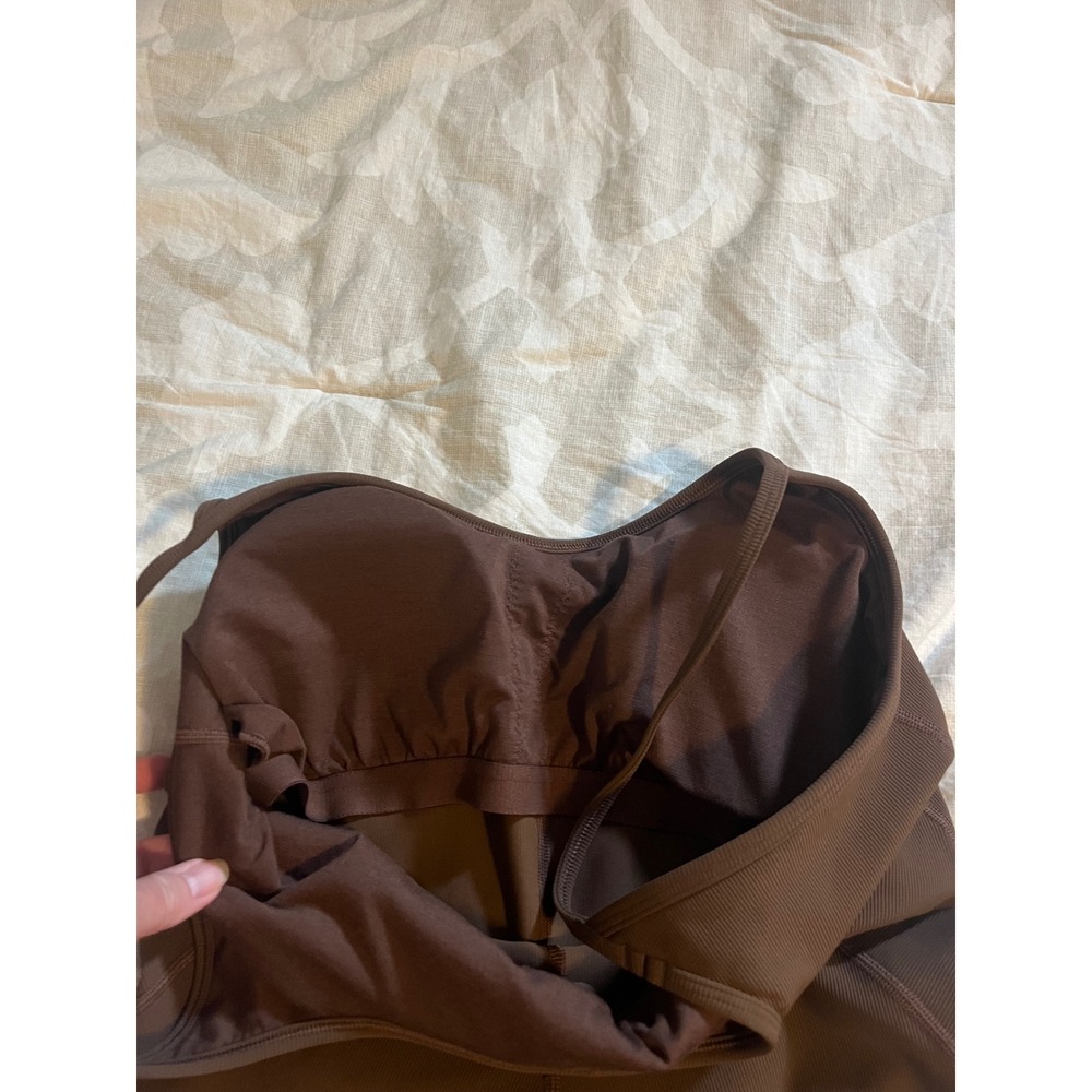 Lululemon Ribbed Contoured
Unitard 6" Java size 10 yoga - Picture 8 of 9